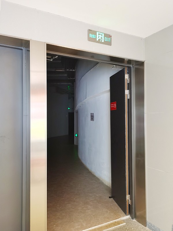 智能疏散系統如何實現遠程監控和控制？