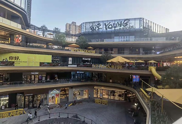 如何維護和保養智能疏散指示系統？