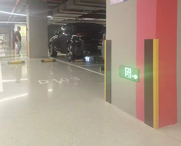 智能疏散系統能否減少疏散過程中的恐慌和混亂？